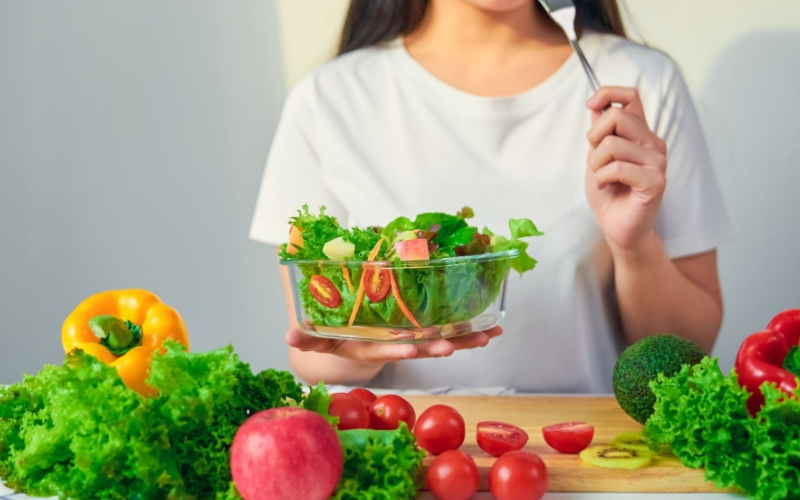 Những lưu ý giảm mỡ máu bằng rau xanh