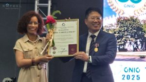 Giáo sư Kyung-hyun Cho – Trưởng Viện nghiên cứu RAYDEL nhận Giải thưởng danh giá Carlos J. Finlay tại Cuba