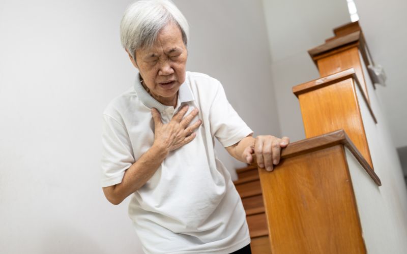 Các dấu hiệu cảnh báo khẩn cấp cần đi khám